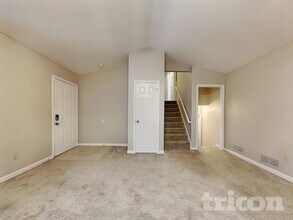 4684 Woodglen Ct in Douglasville, GA - Foto de edificio - Building Photo