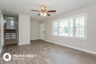 1200 Castlegate Dr in Gastonia, NC - Building Photo - Building Photo