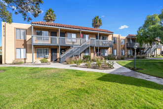 55+ La Casa Balboa in San Diego, CA - Building Photo - Building Photo