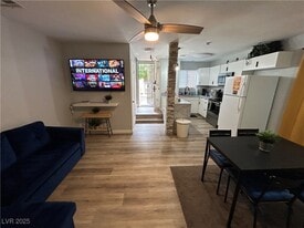 5045 Spencer St in Las Vegas, NV - Building Photo