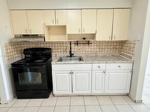 3980 SW 51st St in Fort Lauderdale, FL - Building Photo - Building Photo
