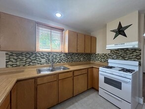 33145 Jane Ct in Wildomar, CA - Building Photo - Building Photo