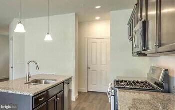 4118 Orrs Bridge Rd in Mechanicsburg, PA - Building Photo - Building Photo