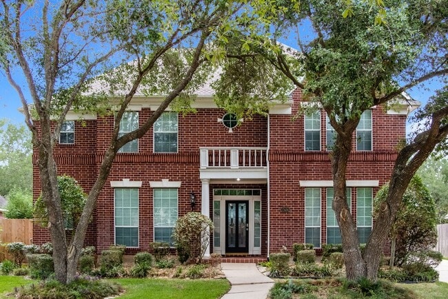 property at 2534 Bridge Hampton Way
