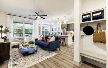 Avelyn Manor in Manor, TX - Building Photo - Building Photo