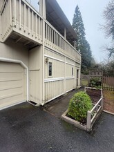 2795 112th Ave SE in Bellevue, WA - Building Photo - Building Photo
