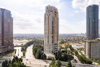 The Century in Los Angeles, CA - Building Photo - Building Photo