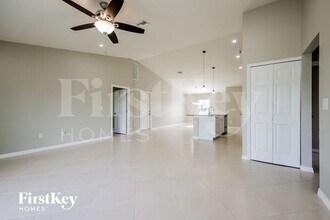 5402 Anita Ave N in Lehigh Acres, FL - Building Photo - Building Photo