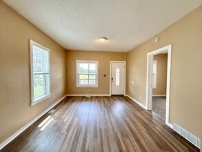 1410 8th St in Muskegon, MI - Building Photo - Building Photo