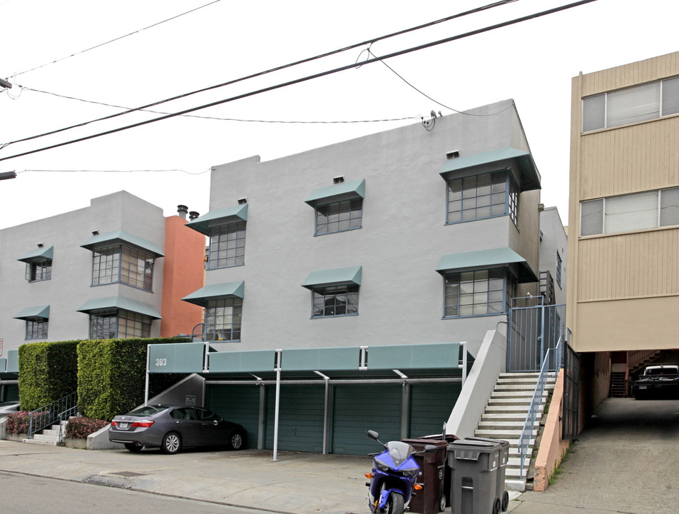 383 Adams St in Oakland, CA - Building Photo