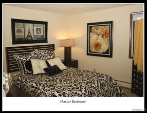167 Peppertree Dr in Buffalo, NY - Building Photo - Building Photo