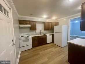 1517 Rollins Ave in Capitol Heights, MD - Building Photo - Building Photo