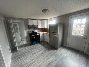 110 Asylum St in Bridgeport, CT - Building Photo - Building Photo