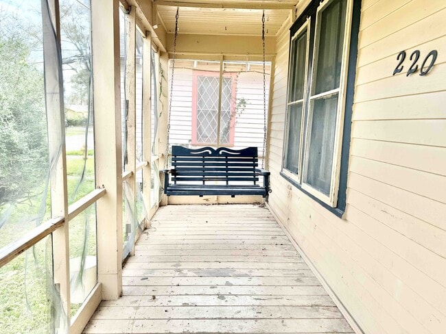 220 Evergreen Dr in Baton Rouge, LA - Building Photo - Building Photo