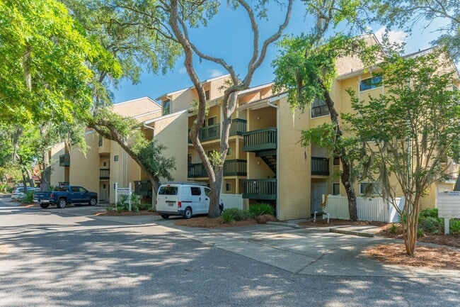 property at 300 Yacht Club Dr