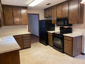 2017 Bradley Ave in Valdosta, GA - Building Photo - Building Photo