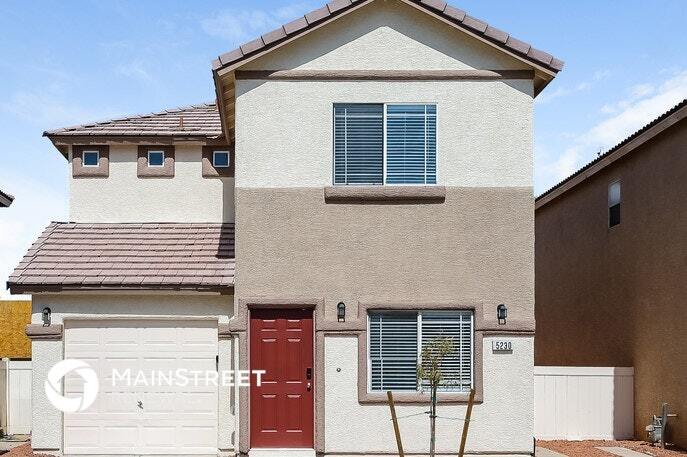 5230 Paradise Skies Ave in Las Vegas, NV - Building Photo