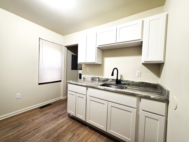 809 Hanson St in Salisbury, MD - Foto de edificio - Building Photo