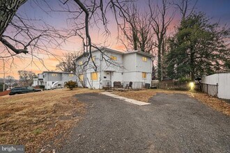 10725 Maple St in Fairfax, VA - Building Photo - Building Photo