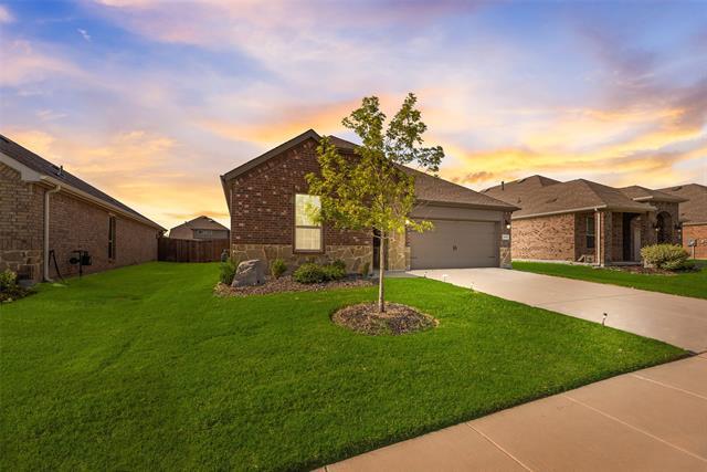 10908 Summer Rain Blvd in Aubrey, TX - Building Photo - Building Photo