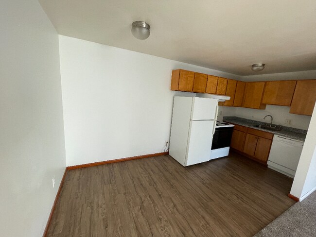 3033 NE 140th St in Seattle, WA - Foto de edificio - Building Photo