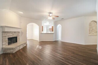 117 Richard Ln in Red Oak, TX - Building Photo - Building Photo
