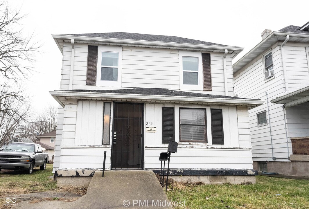 863 N Oakland Ave in Indianapolis, IN - Building Photo