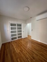 96 Walnut St, Unit 2 in Brookline, MA - Building Photo - Building Photo