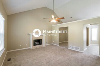 7370 Hunters Ridge Dr in Douglasville, GA - Building Photo - Building Photo
