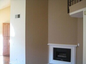 26956 Flo Ln in Santa Clarita, CA - Building Photo - Building Photo