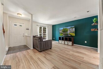 7656 Stana Ct in Lorton, VA - Building Photo - Building Photo