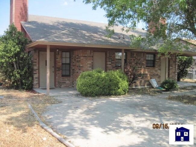 property at 1713 Mona Dr