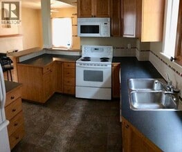 531-514 14 St S in Lethbridge, AB - Building Photo - Building Photo