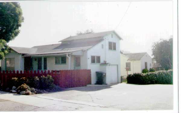 836 E Ventura St in Santa Paula, CA - Building Photo - Building Photo