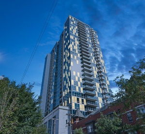 property at 1629 S Prairie Ave