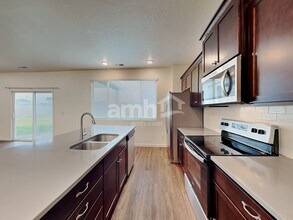 898 N Garnet Creek Ave in Star, ID - Building Photo - Building Photo