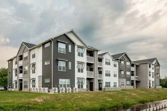 Red Mill Crossings in Goldsboro, PA - Building Photo - Building Photo
