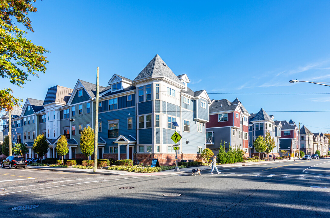 Station Square at Fanwood Townhomes in Fanwood, NJ - Foto de edificio