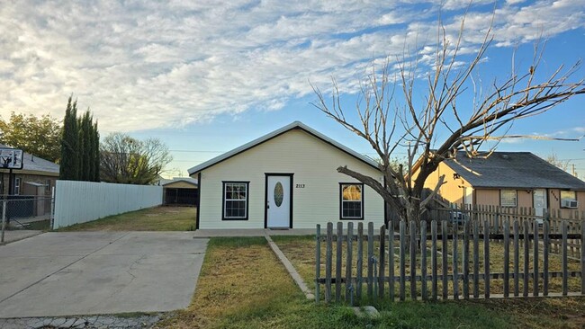 2113 W 3rd St in Odessa, TX - Building Photo - Building Photo