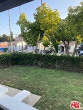 1302 N Chester Ave in Inglewood, CA - Building Photo - Building Photo
