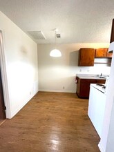 917 S Church St, Unit B in Rockport, TX - Building Photo - Building Photo