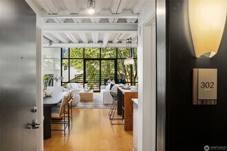 2914 E Madison St in Seattle, WA - Building Photo - Building Photo