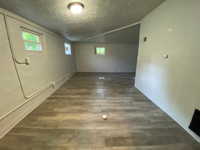 877 Garfield St in Akron, OH - Building Photo - Building Photo