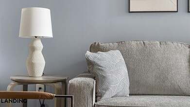 2420 Peachtree Rd NW in Atlanta, GA - Foto de edificio - Building Photo