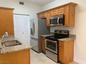 2226 Arbour Walk Cir in Naples, FL - Building Photo - Building Photo