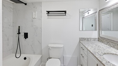 23048 Oxford Pl in Boca Raton, FL - Building Photo - Building Photo