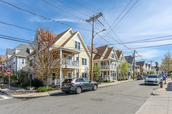 Town Homes at Brighton Mills in Brighton, MA - Foto de edificio - Building Photo