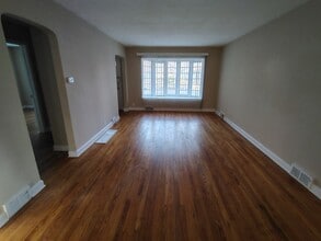 525 St Louis Ave in Rockford, IL - Building Photo - Building Photo