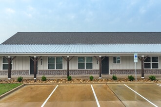 The Ranch On Rhones Quarter in Whitehouse, TX - Foto de edificio - Building Photo