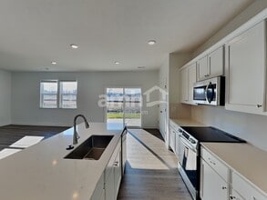 9121 Henley Ave in Reynoldsburg, OH - Building Photo - Building Photo